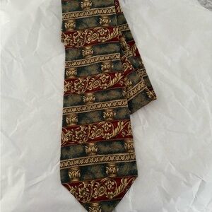 Elegant Multicolor Patterned Men's Tie Metropolitan Museum of Art 100% Silk